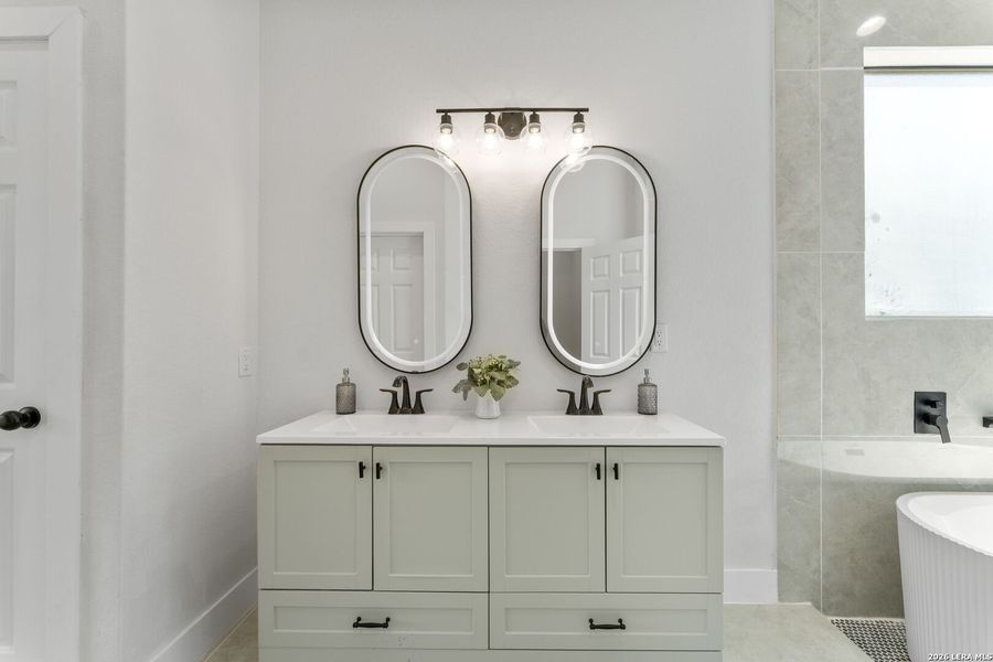 Furnished interior view inside a new home in , Selma (Image 35).