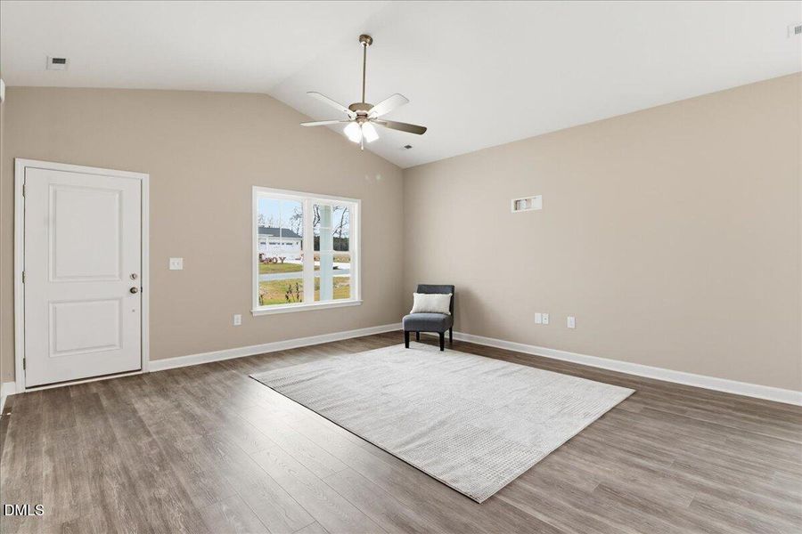 21-105 Sagewood Dr-21