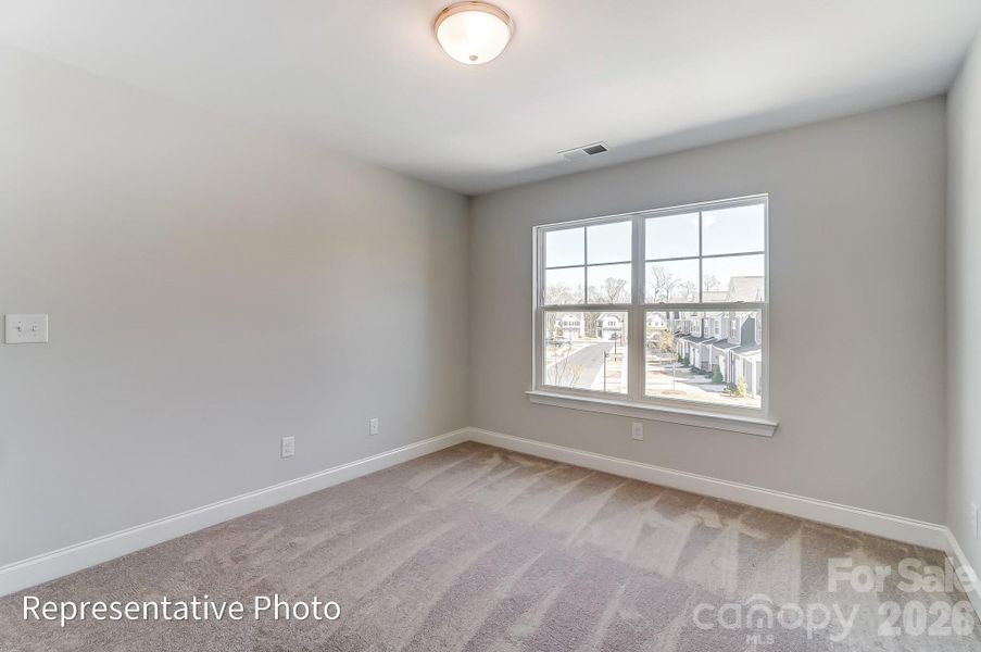 Spacious, unfurnished interior of a new home in Harrisburg Village, Harrisburg (Image 22).