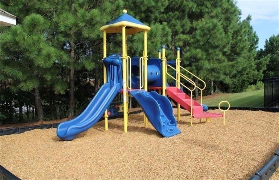 Community amenities in Summit Pointe, Dallas (Image 28).