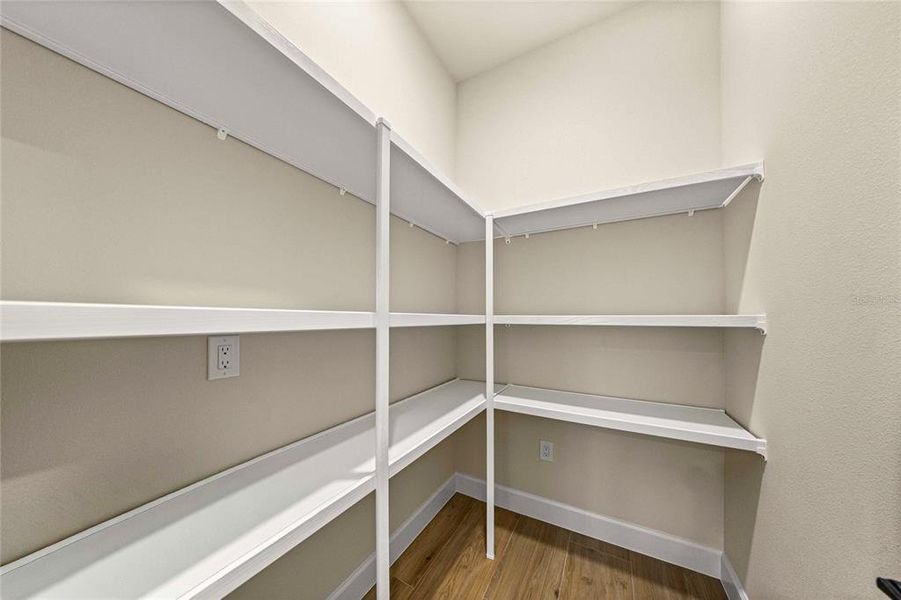 Spacious, unfurnished interior of a new home in , Ocala (Image 20).