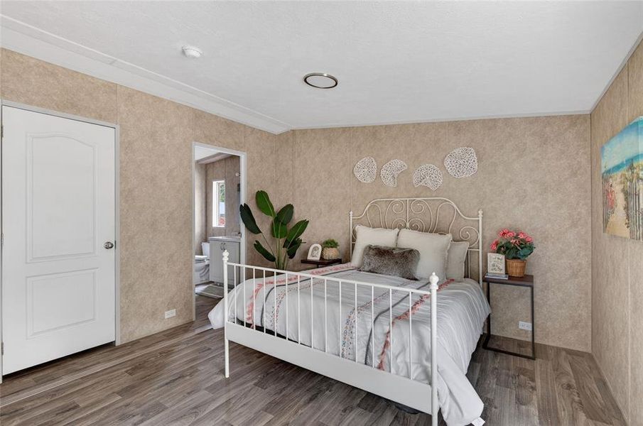 Furnished interior view inside a new home in , Spring Hill (Image 12).