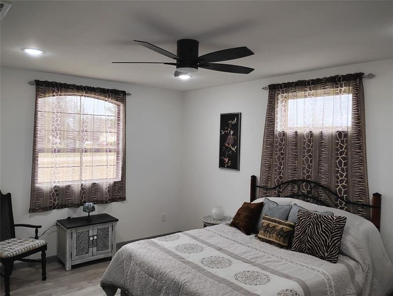 Furnished interior view inside a new home in , Edgewood (Image 7).