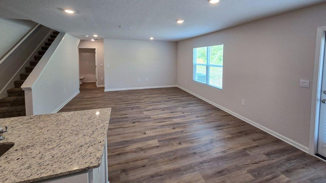 Spacious, unfurnished interior of a new home in Lake Mary Forest, Tallahassee (Image 11).