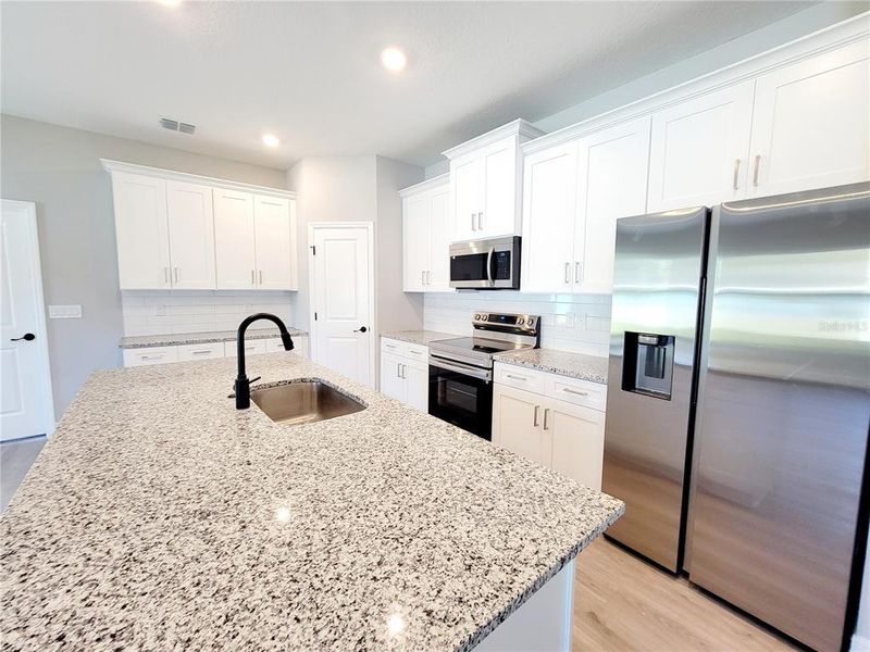 GRANITE COUNTERTOPS