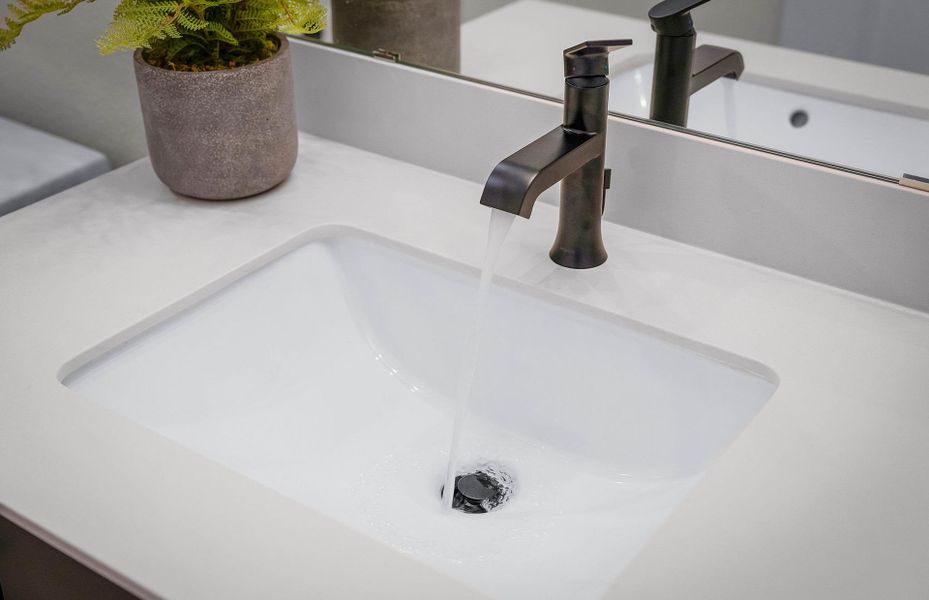 Representative interior finishes for a home built from the Compass by Del Webb in Del Webb Austin at Lost Pines, Bastrop (Image 56).