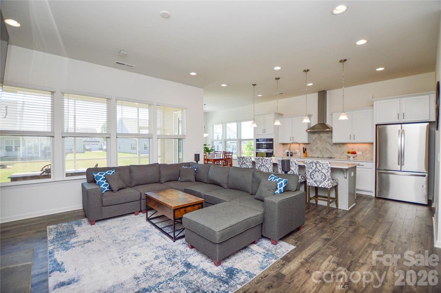 Furnished interior view inside a new home in Edgewater Lakeview On Your Lot, Lancaster (Image 19).