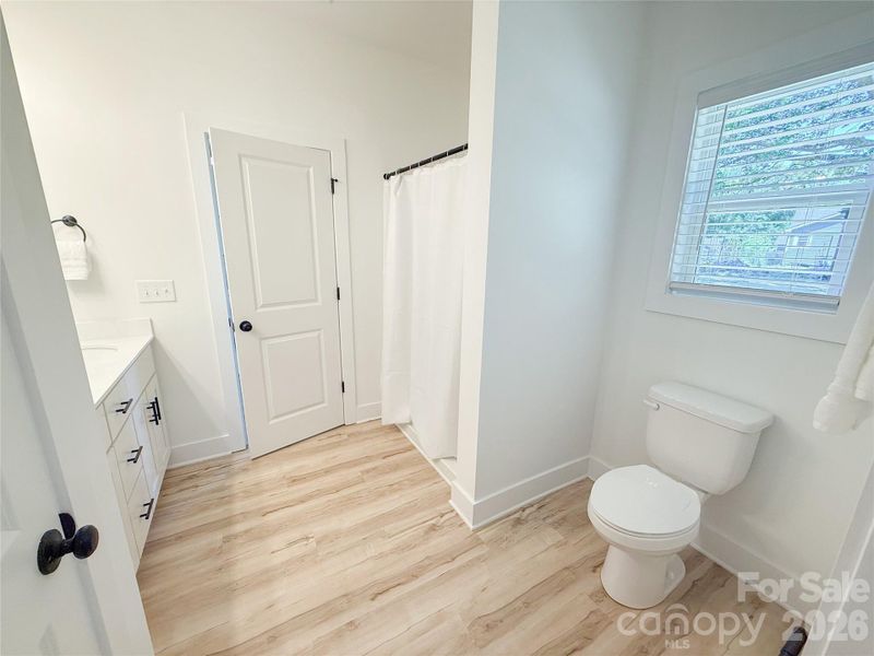 Primary bath