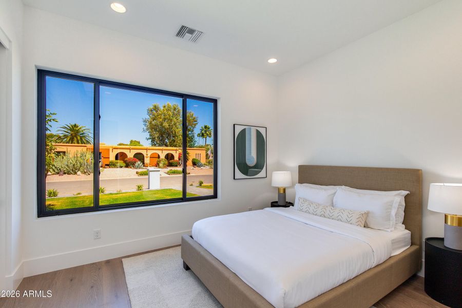 44-Bloomfield 44-Bloomfield