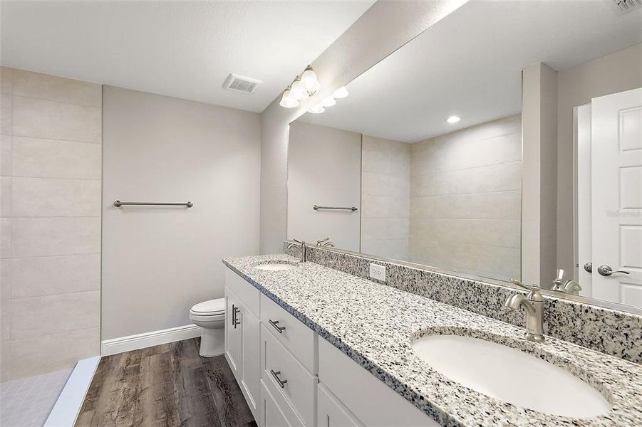 Furnished interior view inside a new home in , Dunnellon (Image 6).