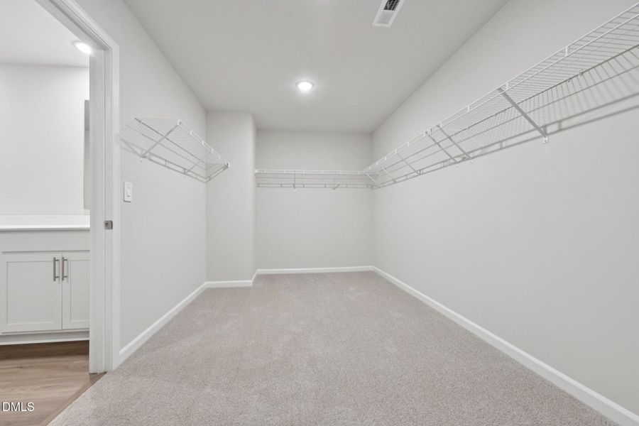 38-web-or-mls-Raleigh - Oak Manor - 548