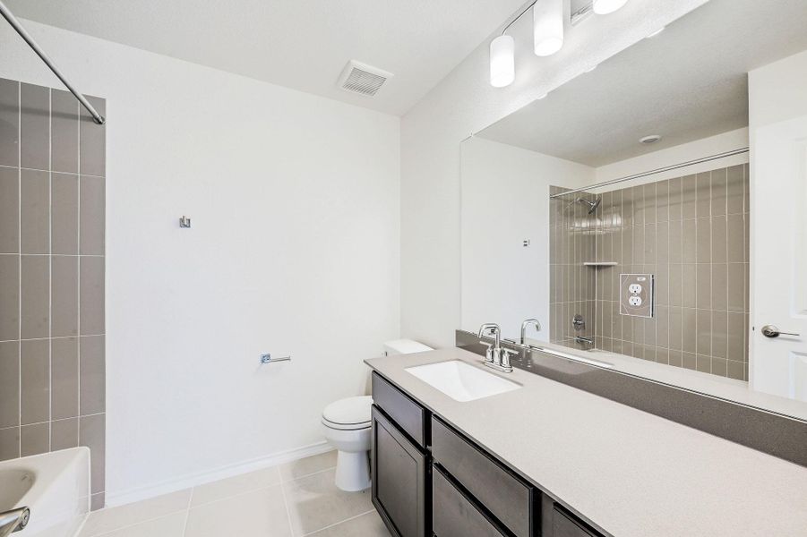 Furnished interior view inside a new home in Salerno - Heritage Collection, Round Rock (Image 12). Furnished interior view inside a new home in Salerno - Heritage Collection, Round Rock (Image 12).