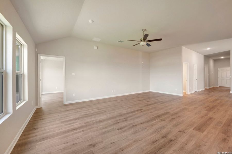 Spacious, unfurnished interior of a new home in Legacy Hills, San Antonio (Image 38).