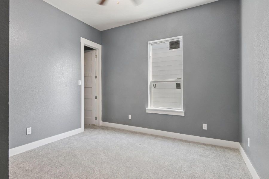 Spacious, unfurnished interior of a new home in , Houston (Image 16).