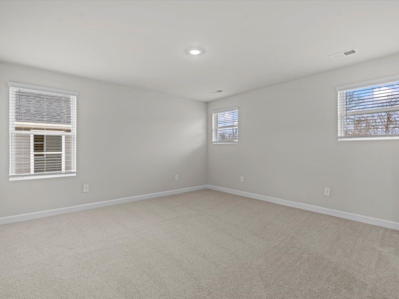 Spacious, unfurnished interior of a new home in Cedar Shoals – Heritage Collection, Piedmont (Image 17).