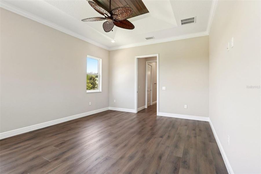 Spacious, unfurnished interior of a new home in , Lady Lake (Image 17).