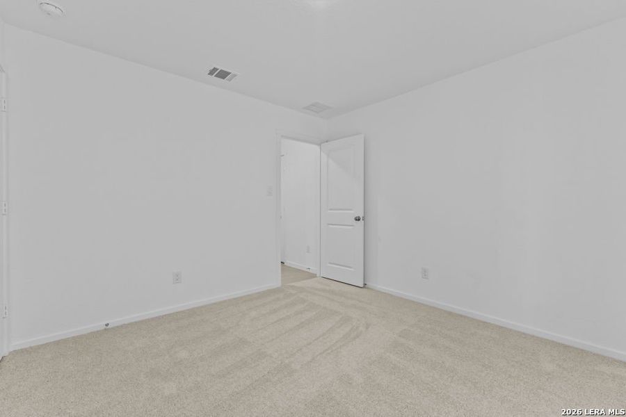 Spacious, unfurnished interior of a new home in Grace Valley, Marion (Image 14).