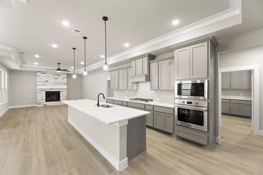 12. 4171 Carrera - Kitchen (2)