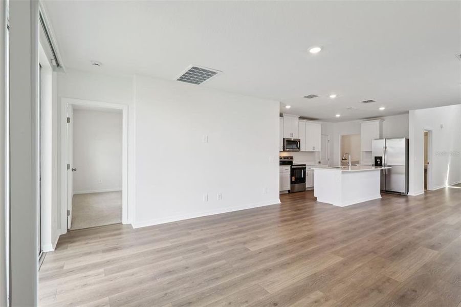 Spacious, unfurnished interior of a new home in Crosswinds - Classic Series, Haines City (Image 16).