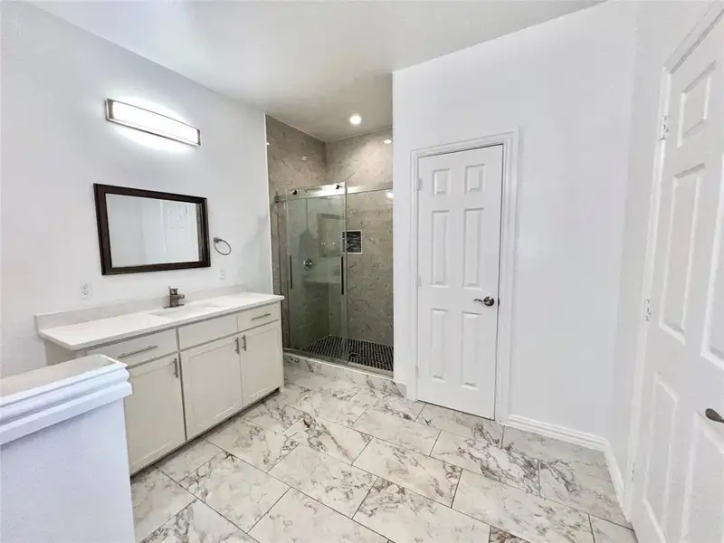 Furnished interior view inside a new home in , Dallas (Image 4).