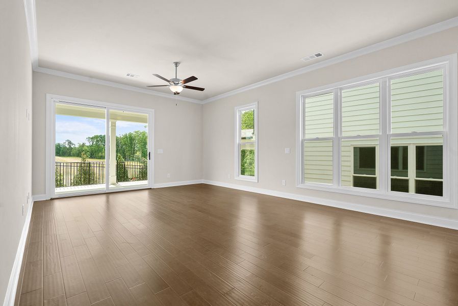 Representative unfurnished interior of a home built from the The Carter by The Providence Group in Aberdeen, Hoschton (Image 37).