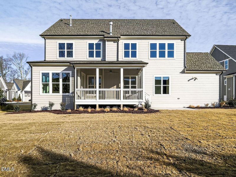 040-1280x960-rear-view