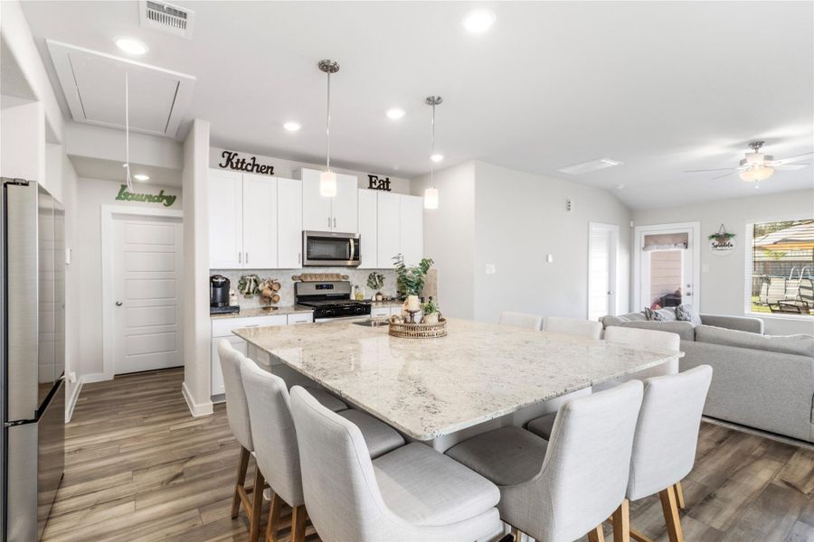 OPEN CONCEPT KITCHEN OPEN CONCEPT KITCHEN