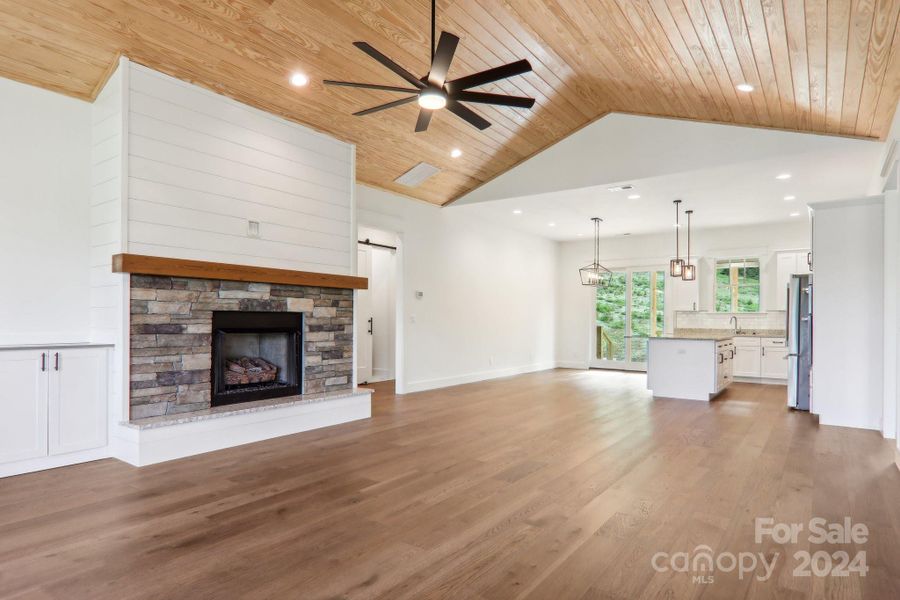 Furnished interior view inside a new home in , Hendersonville (Image 14). Furnished interior view inside a new home in , Hendersonville (Image 14).