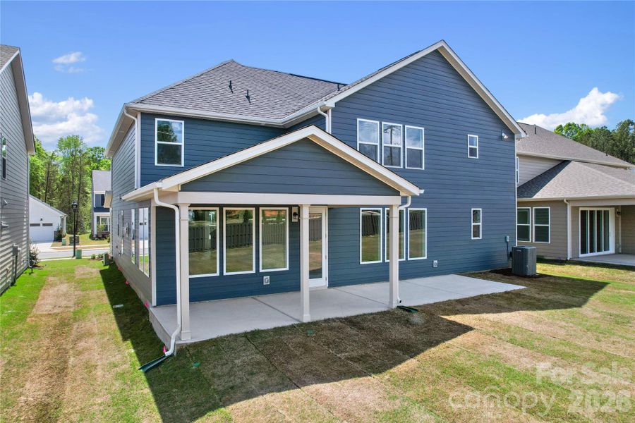 Exterior details and patio area of a home in Parkside Crossing, Charlotte (Image 28).