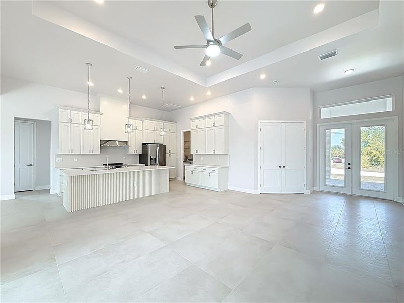 Spacious, unfurnished interior of a new home in , Port Charlotte (Image 53).