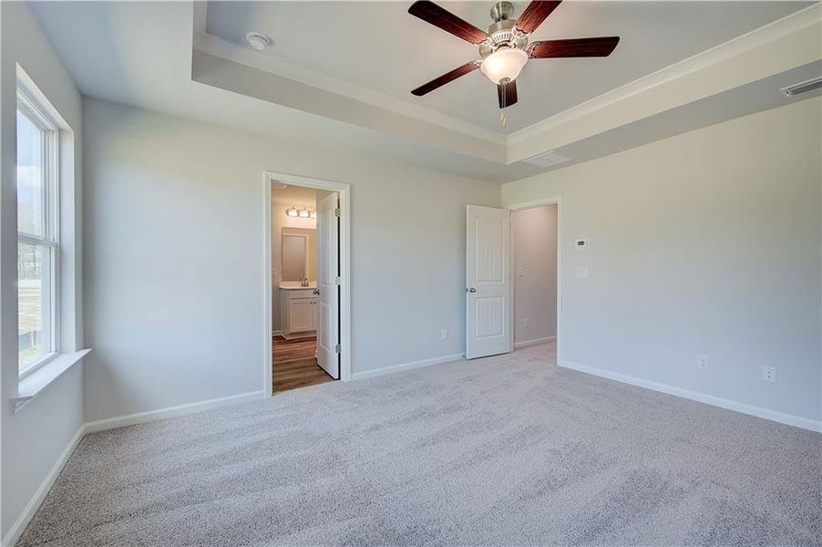 Spacious, unfurnished interior of a new home in Langley Overlook, Loganville (Image 24).