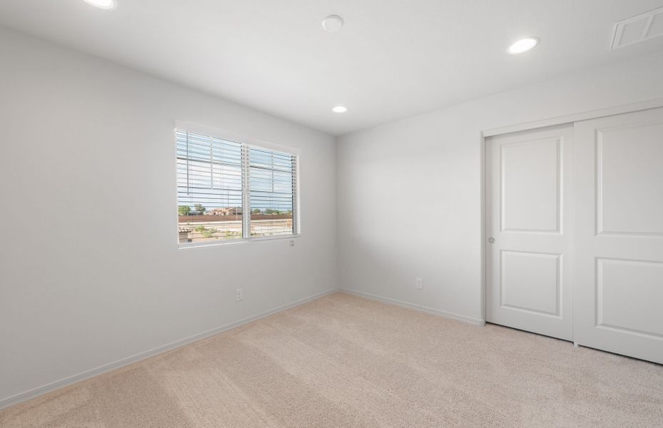 Spacious, unfurnished interior of a new home in Alamar, Avondale (Image 18). Spacious, unfurnished interior of a new home in Alamar, Avondale (Image 18).
