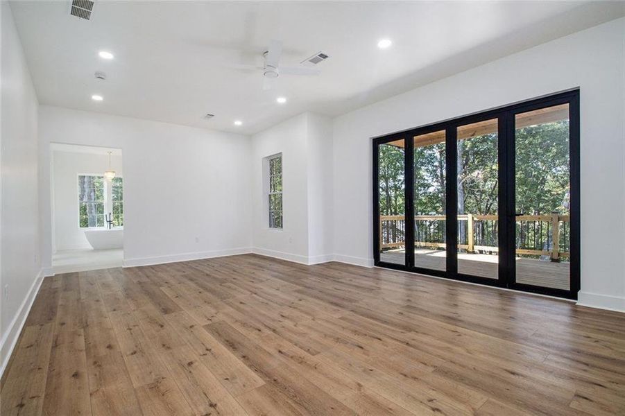 Spacious, unfurnished interior of a new home in , Dawsonville (Image 30).