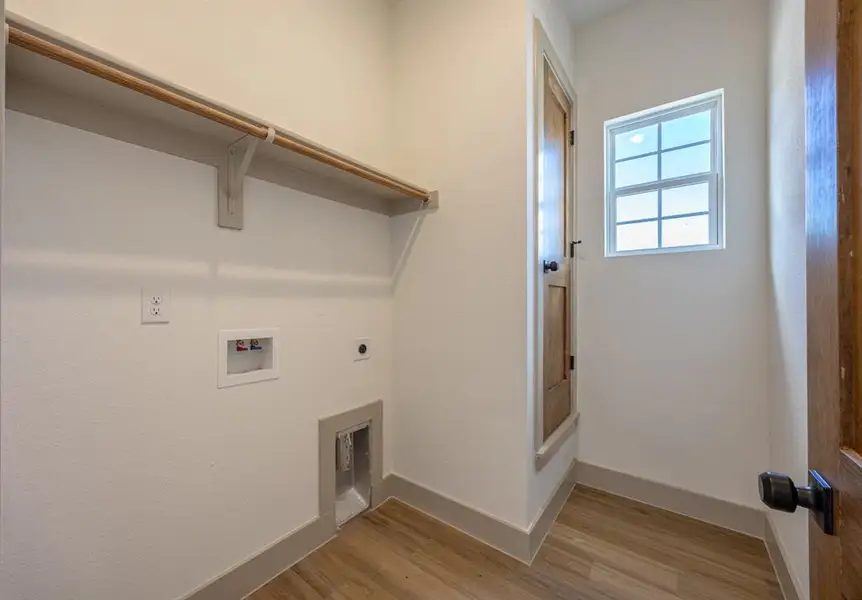 Spacious, unfurnished interior of a new home in , Fort Worth (Image 22). Spacious, unfurnished interior of a new home in , Fort Worth (Image 22).
