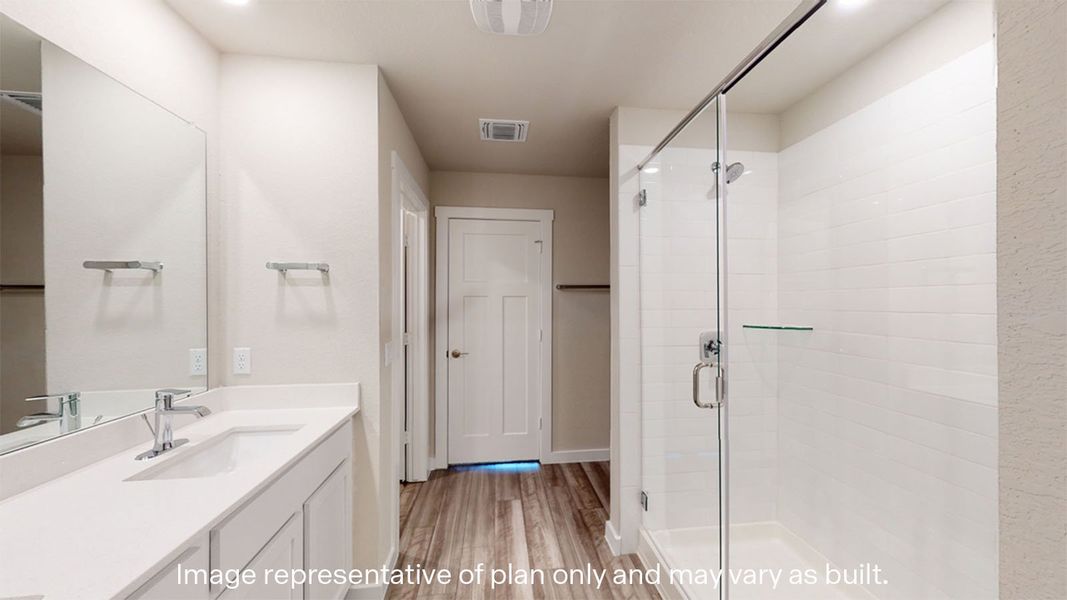 Furnished interior view inside a new home in Saratoga Crossing, Corpus Christi (Image 10).