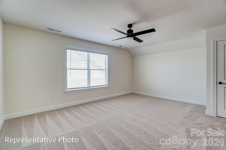 Spacious, unfurnished interior of a new home in Waterford Commons, Rock Hill (Image 20).