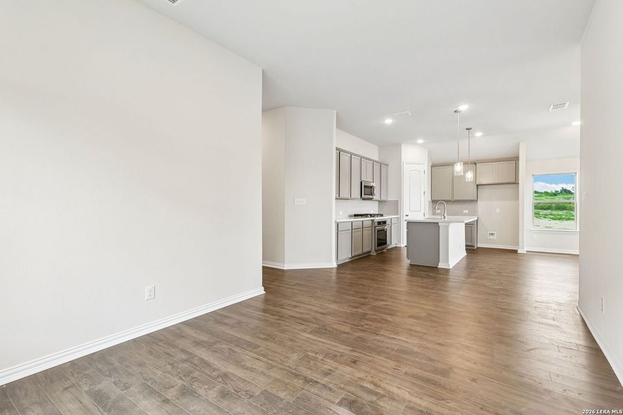 Spacious, unfurnished interior of a new home in Stream Waters, Seguin (Image 15). Spacious, unfurnished interior of a new home in Stream Waters, Seguin (Image 15).