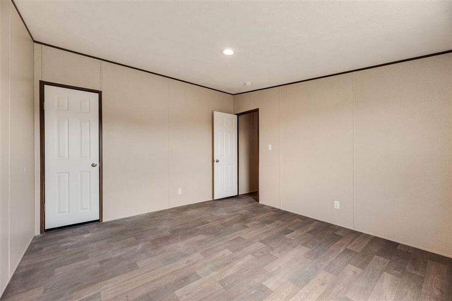 Spacious, unfurnished interior of a new home in , Terrell (Image 9).