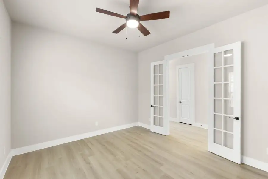 Spacious, unfurnished interior of a new home in Ladera at Tavolo Park, Fort Worth (Image 19).