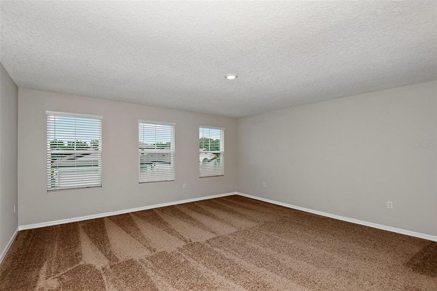 Spacious, unfurnished interior of a new home in Crosswinds, Haines City (Image 11).