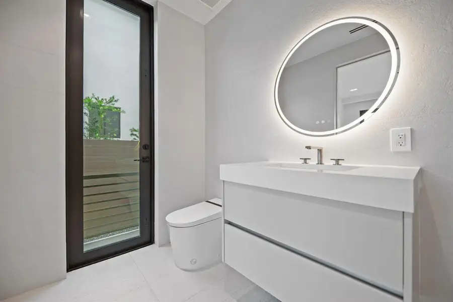 22-web-or-mls-607-ne-17th-ave