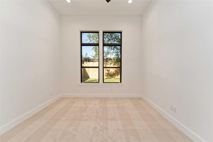 Spacious, unfurnished interior of a new home in , Houston (Image 21).