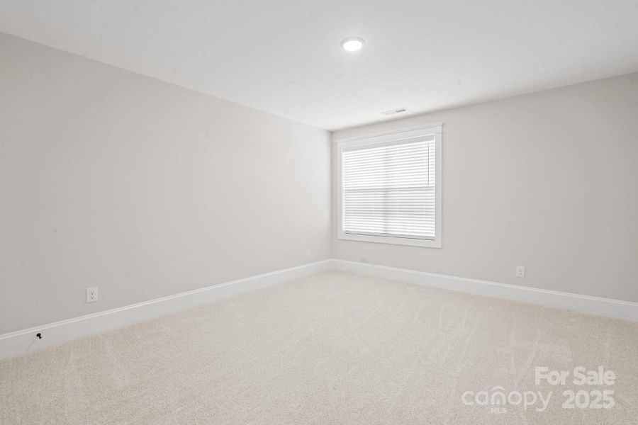 Spacious, unfurnished interior of a new home in , Charlotte (Image 18).