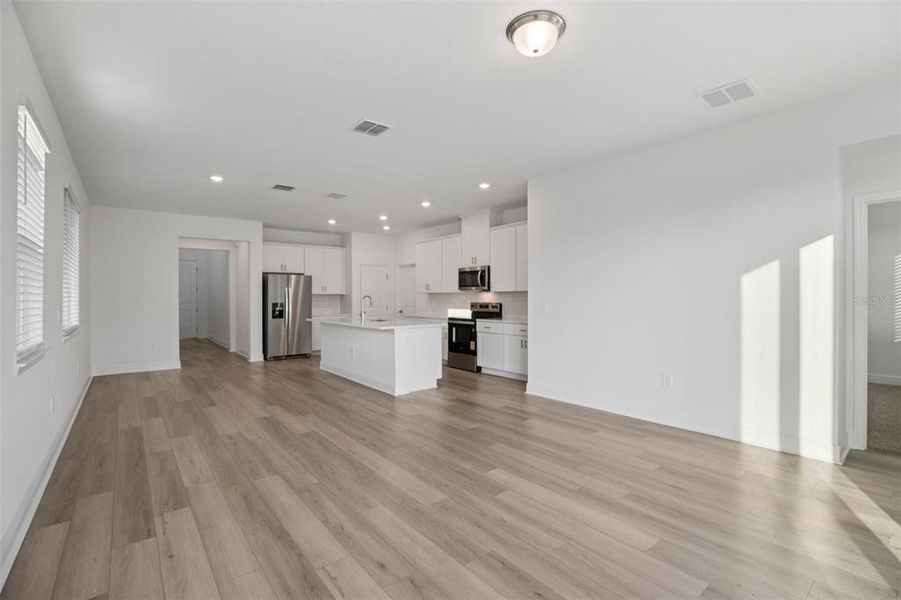 Spacious, unfurnished interior of a new home in Cyrene at Minneola - Villas, Minneola (Image 19).
