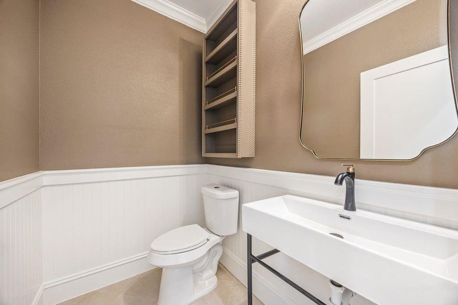 Furnished interior view inside a new home in , Decatur (Image 18).