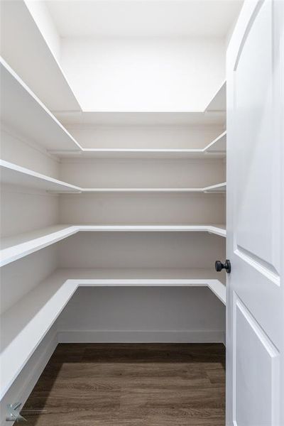 Spacious, unfurnished interior of a new home in , Abilene (Image 20).