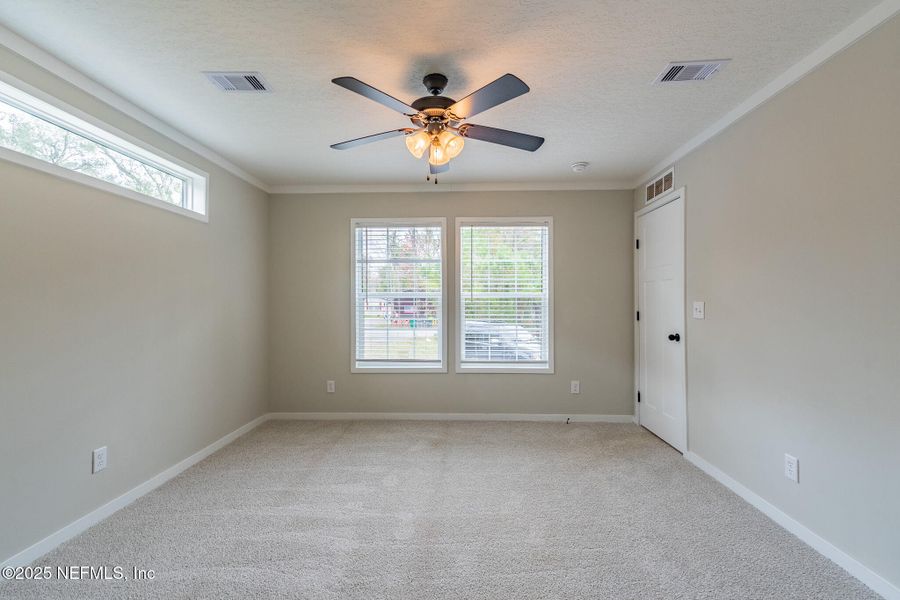 Spacious, unfurnished interior of a new home in , Callahan (Image 20).