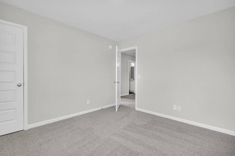 Representative unfurnished interior of a home built from the The Palmyra by RTS Homes in Doctor's Creek, Ludowici (Image 36).