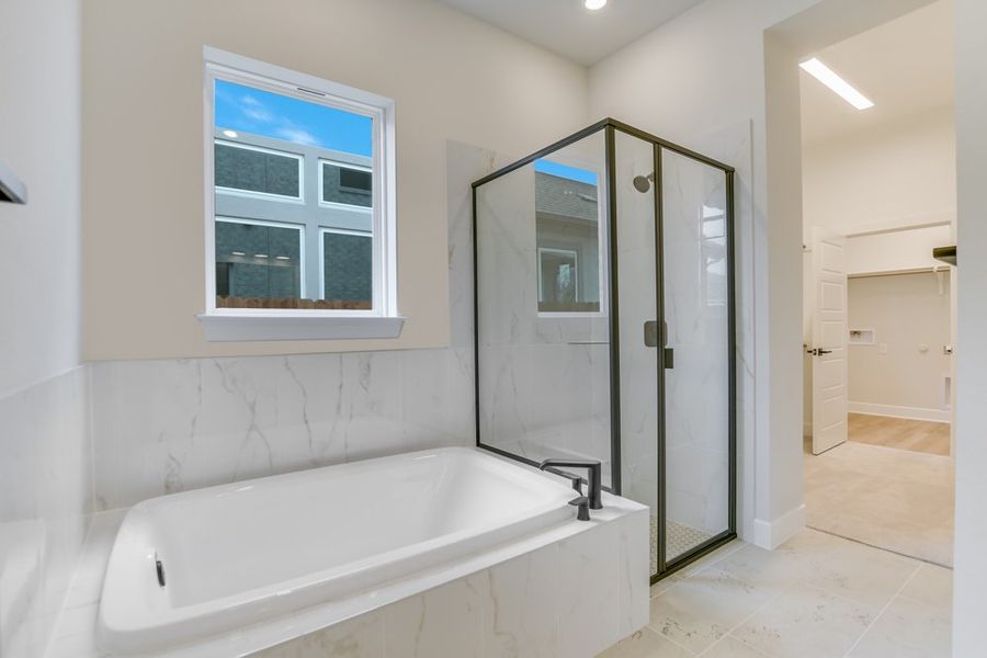 The Shiloh - Owner's Bath