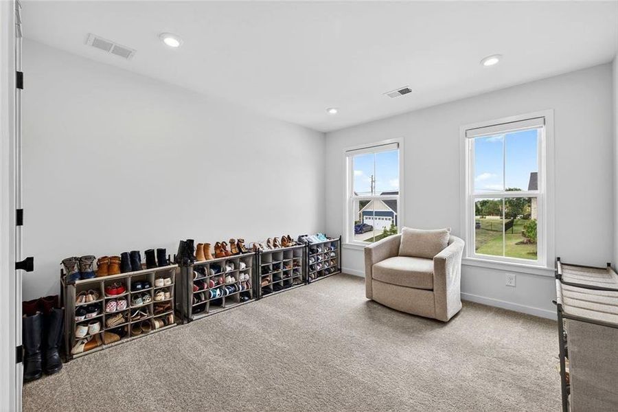 Furnished interior view inside a new home in Sweetbay Farm, Lawrenceville (Image 25).